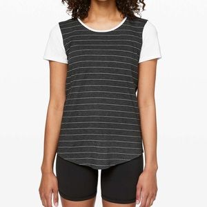 Lululemon crew tee